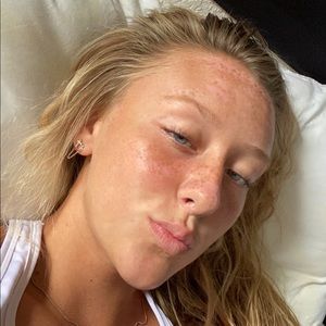 Meet your Posher, Alysha